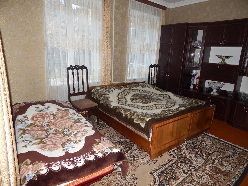 Ineza's Guest House Kazbegi Habitación foto